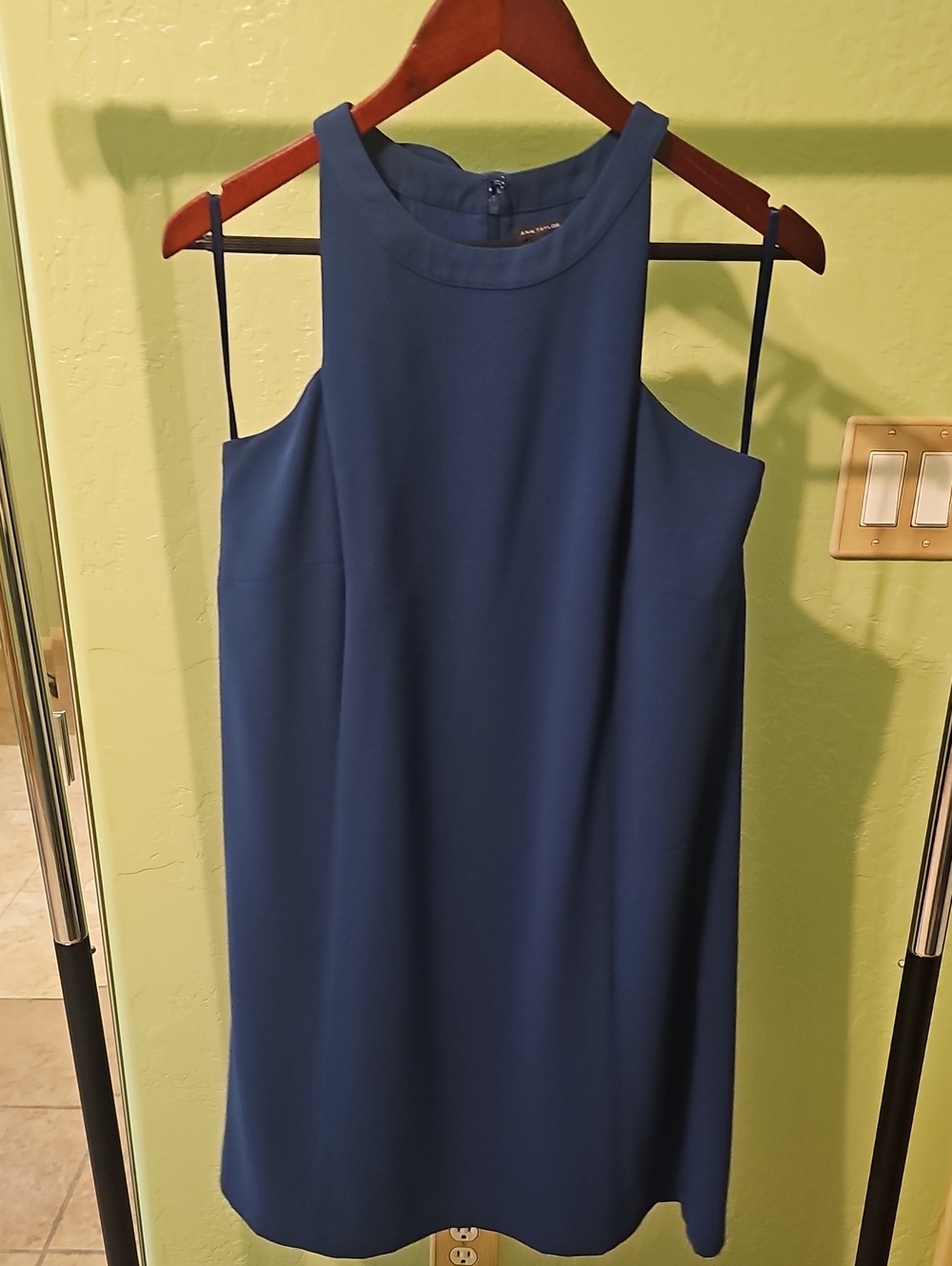 Ann Taylor Navy Sleeveless Shift Dress